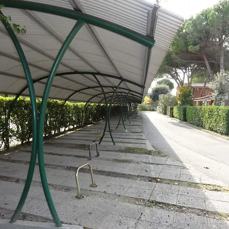 Appartement Ground-floor Flat With Pool Bibione