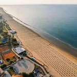 Ground-floor Flat With Pool Апартаменты *