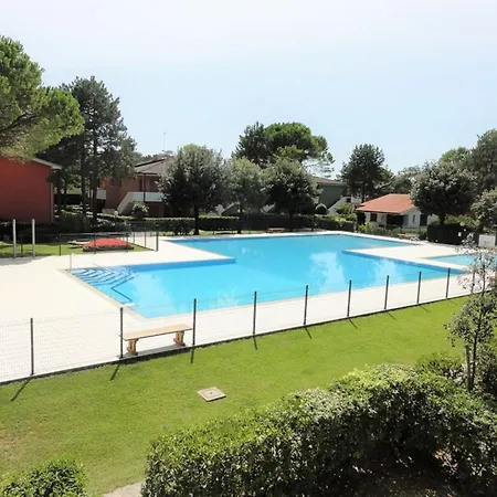 Ground-floor Flat With Pool *