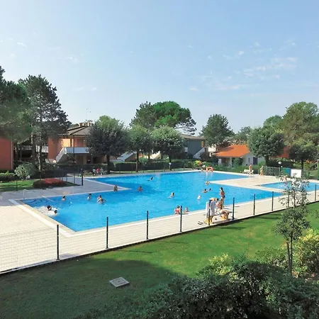 Ground-floor Flat With Pool *